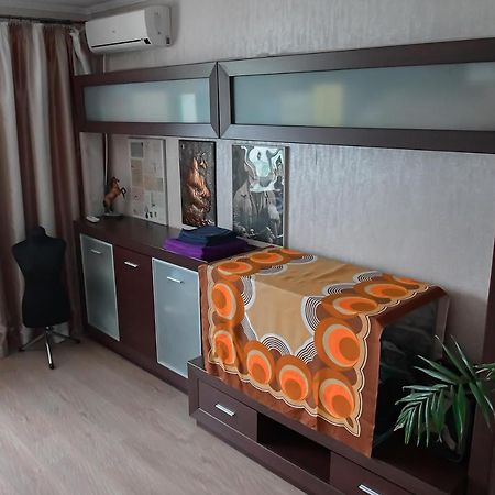 Apartment On Parkova 36 Chornomorsk Exterior photo
