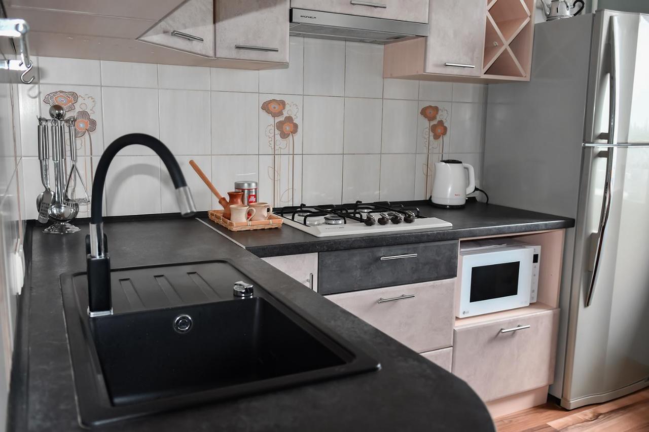 Apartment On Parkova 36 Chornomorsk Exterior photo
